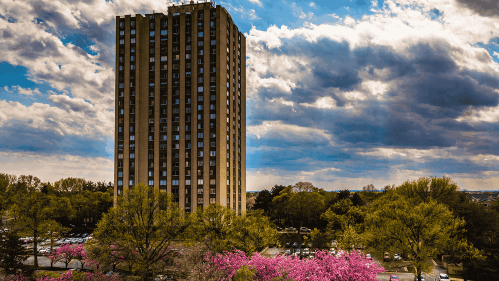 Commercial Real Estate Broker in Gaithersburg, MD